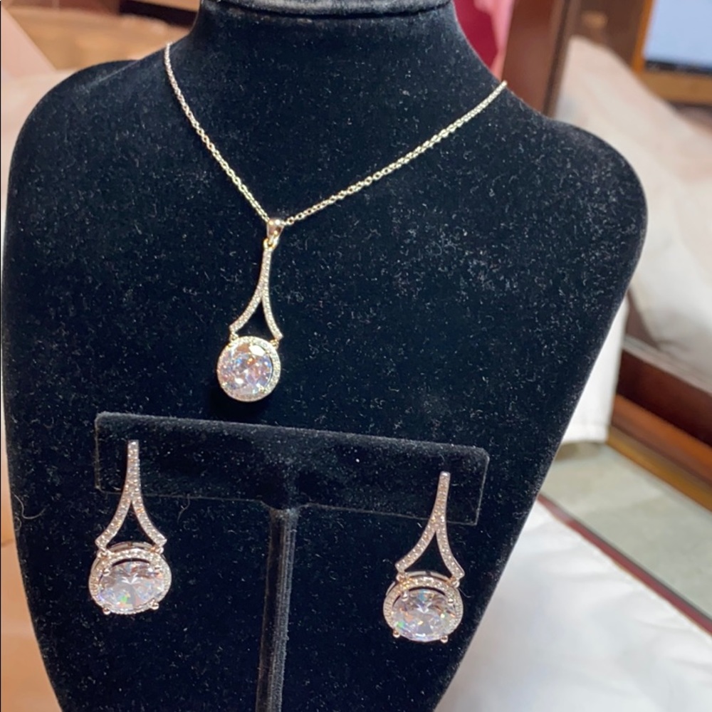 Bella Luce Round Rhodium over Sterling Silver
